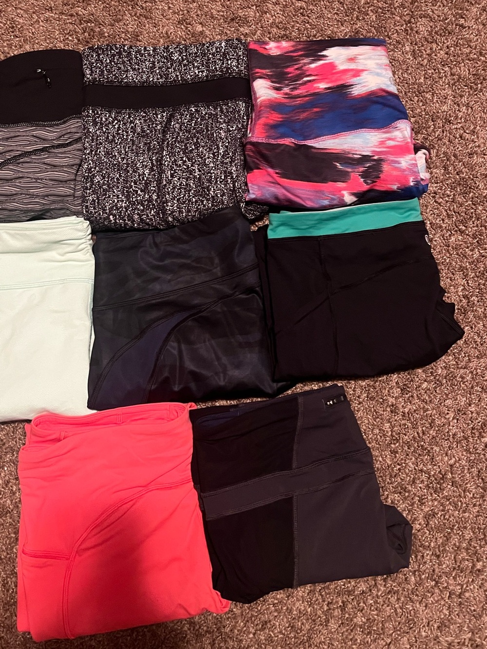 Lululemon Leggings Bundle Size 10 | 8 Pairs Mixed Colours and Lengths Lot - Picture 3 of 3